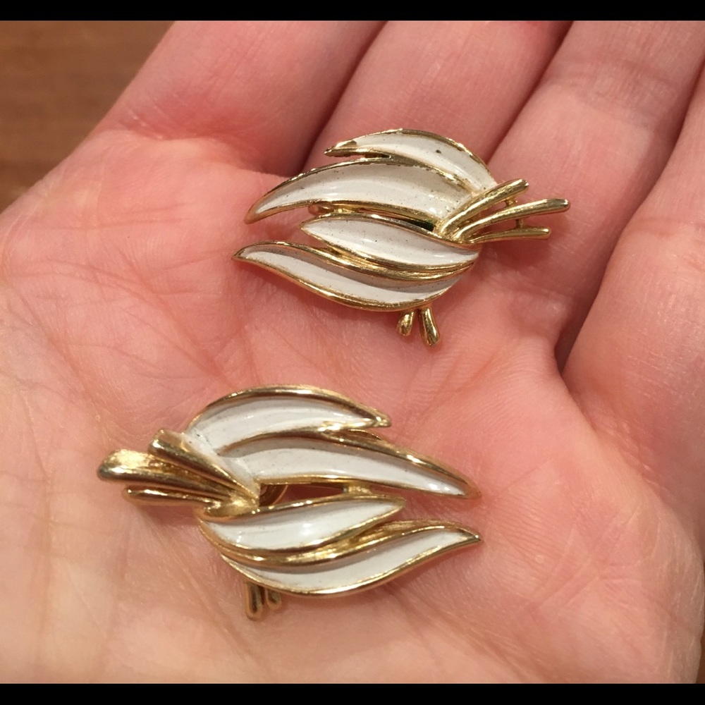 Vintage Clip On Earrings